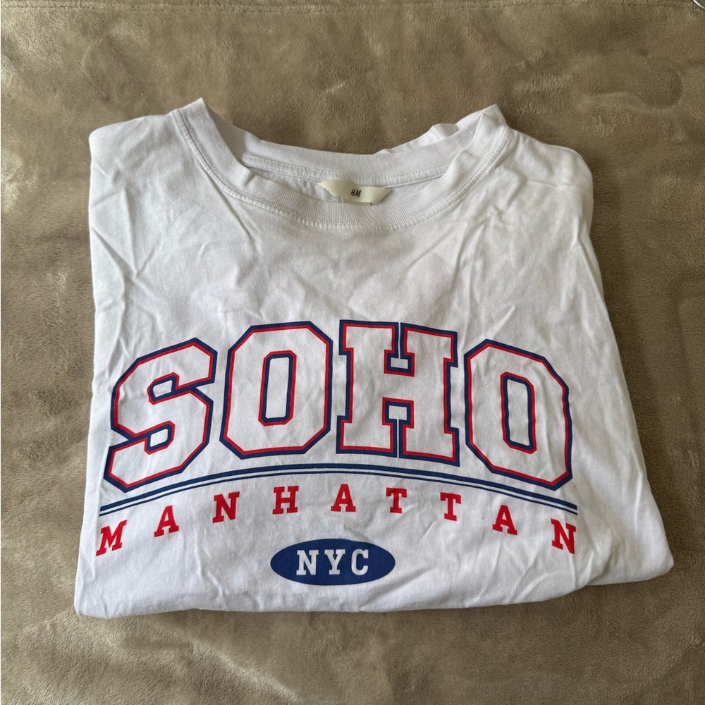 H&M graphic t-shirt size: M